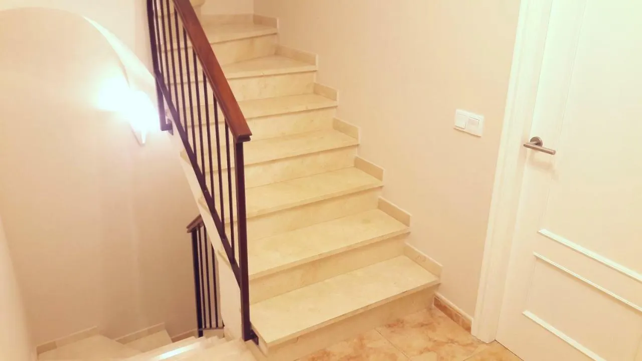 L'Avi Pep Villa L' Escala 0*,  Spanyolország